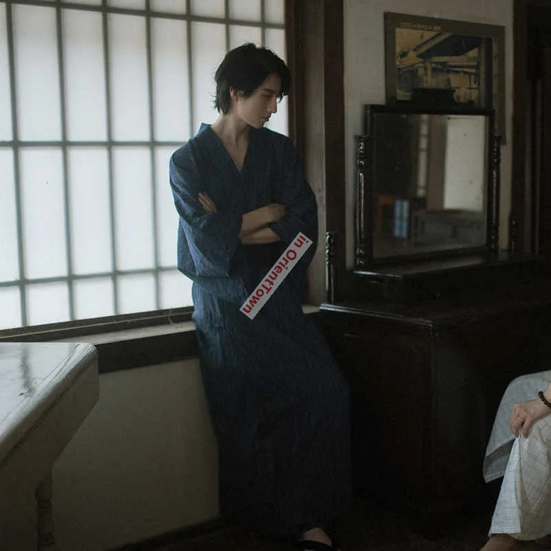 East Asian Men's Kimono Samurai Robe Japanese Cuisine Home Decor Bathrobe Sauna Suit Retro Formal Attire Traditional Kyushu Man