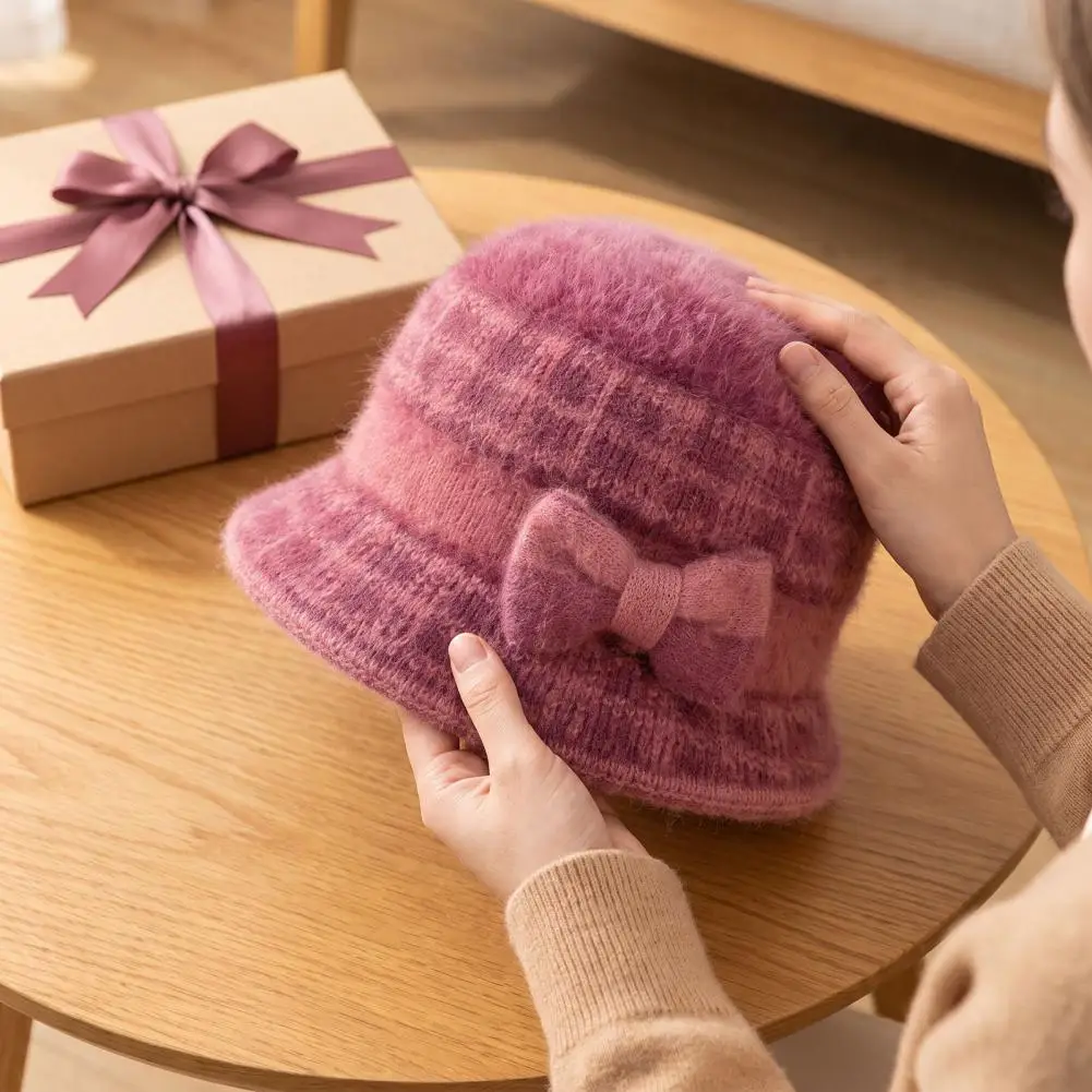 Versatile Winter Accessory Ladies Bucket Hat Ladies Winter Bucket Hat with Bow Fleece Lined Plaid Cloche Hat Warm Knit for Women