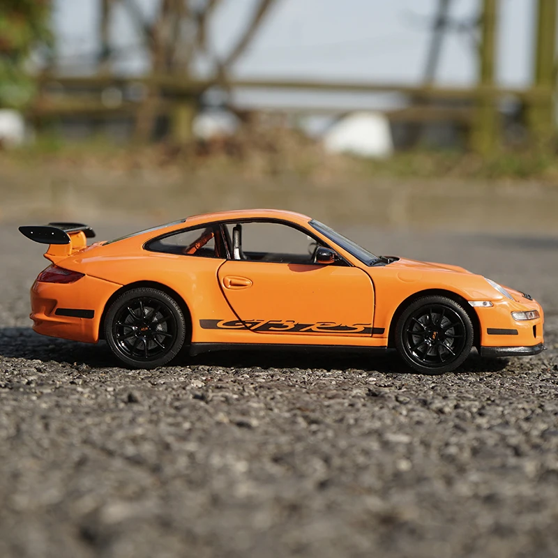 WELLY 1:24 Porsche 911 GT3 RS 997 Alloy Car Diecasts & Toy Vehicles Car Model Miniature Scale Model Car Toys For Children