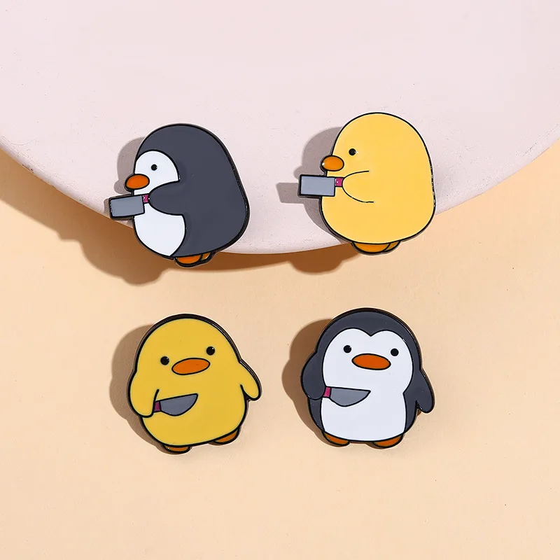 Penguin Brooch Cute Cartoon Duck Metal Badge Accessories Wholesale Cap Pins and Badges Decorative Brooches Backpack Pin Lapel