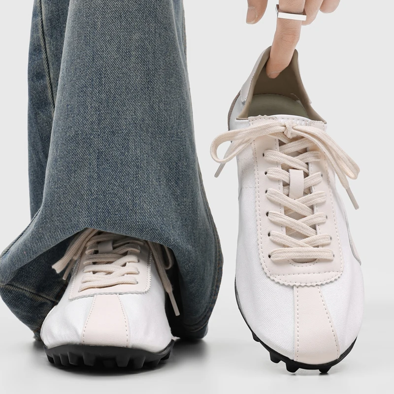 DIMANYU Men's Casual Flat Shoes 2026 New Autumn Vintage Lightweight Sneakers Large Size Lace-up Men's Sneakers