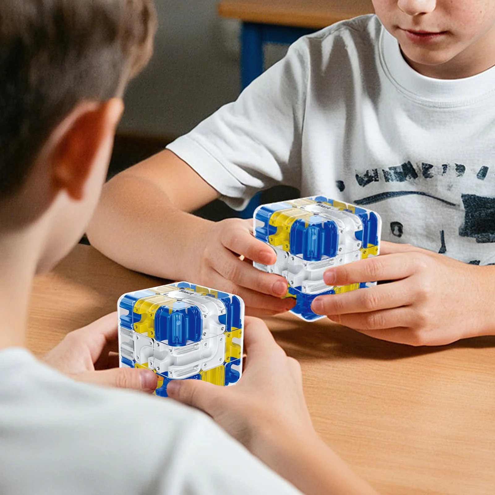 

3D Rotating Ball Puzzle Cube Maze Toy for Kids Brain Training Focus Game with ABS Plastic Safe and Portable 7x7x7cm