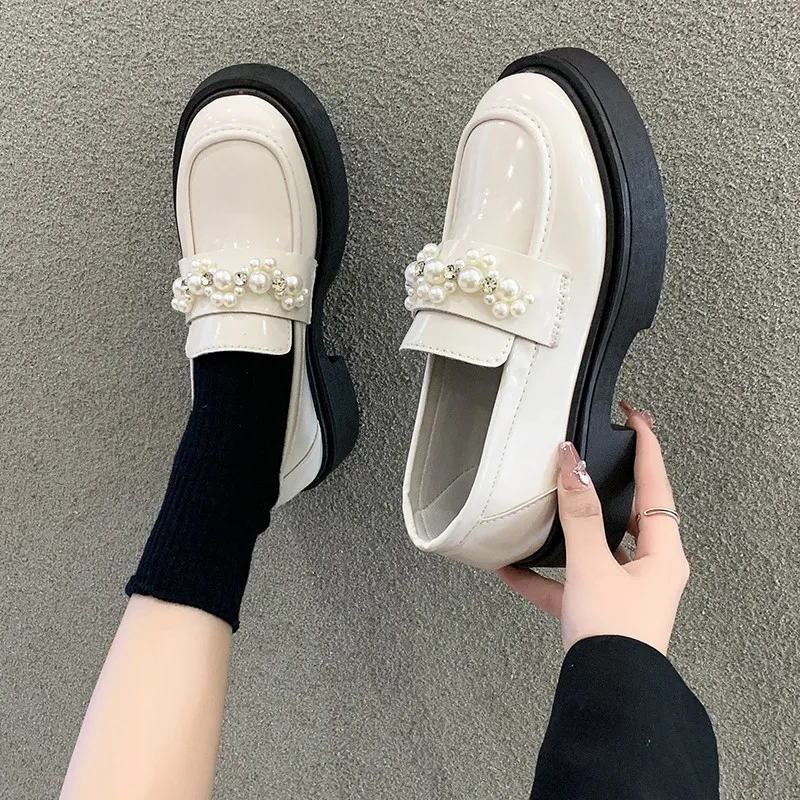 Shoes Woman Flats All-Match Slip-on British Style Pearl Decorateion Clogs Platform Dress Retro Summer New Slip On Preppy Beading