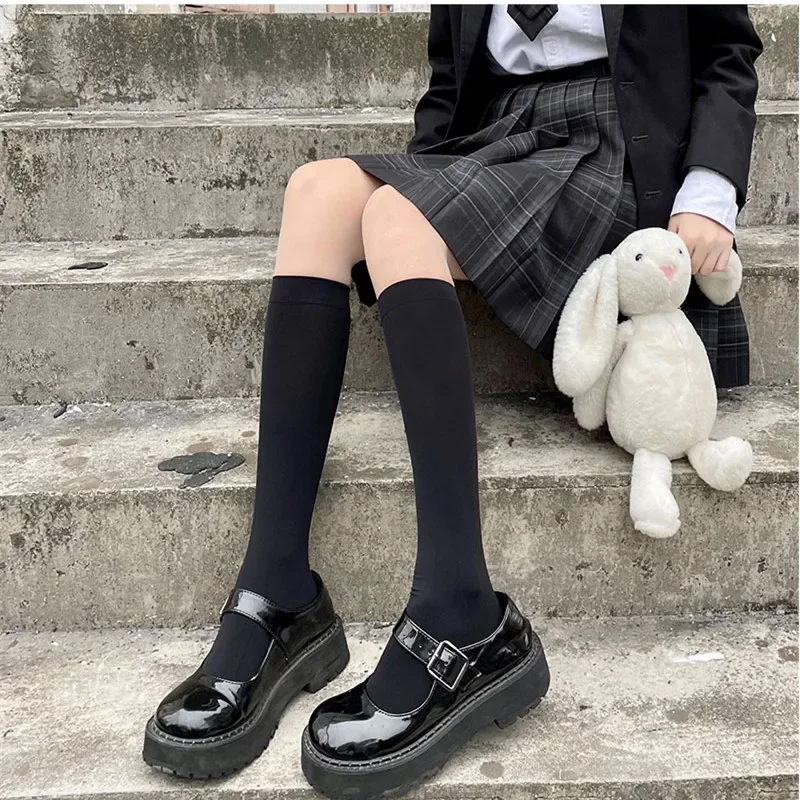 Effen kleur zwart wit lange sokken kousen JK Japan stijl schoolmeisjes dij hoge kousen Lolita Kawaii schattige kniekousen