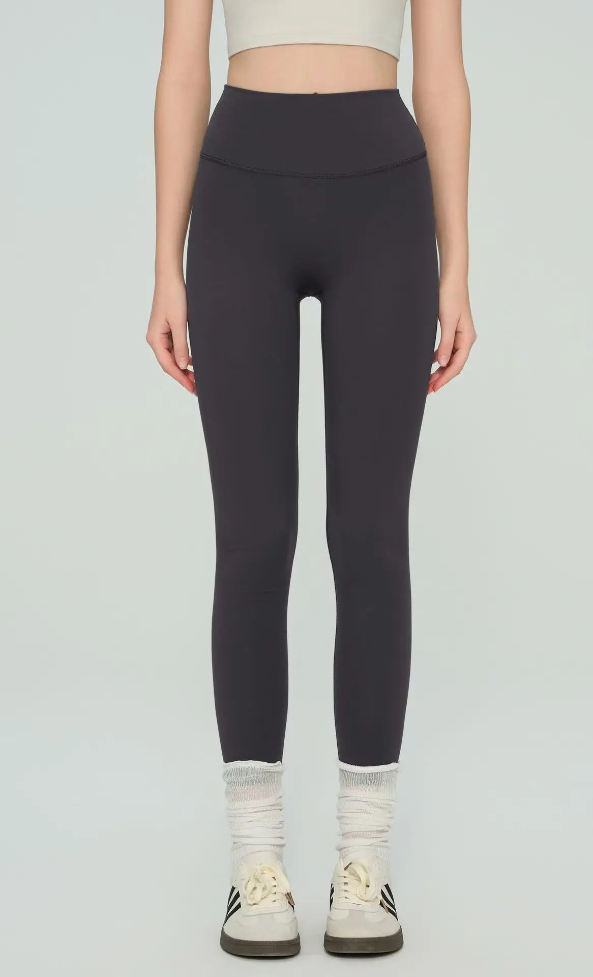 Hochgeschnittene, Po-formende Yoga-Leggings mit Pfirsich-Po-Effekt, nahtlos, hautnah, plus Samt, verdickt, bauchkontrollierend, Sport-Leggings – Detail 12