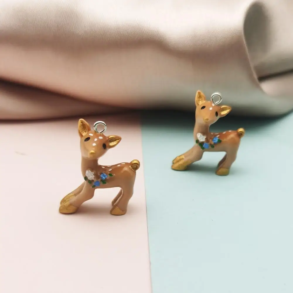 10pcs 3D Elk Deer Resin Charms Pendants Cute Flowers Deer Charm For DIY Jewelry Accessories Earring Keychain Finding Xmas Decor