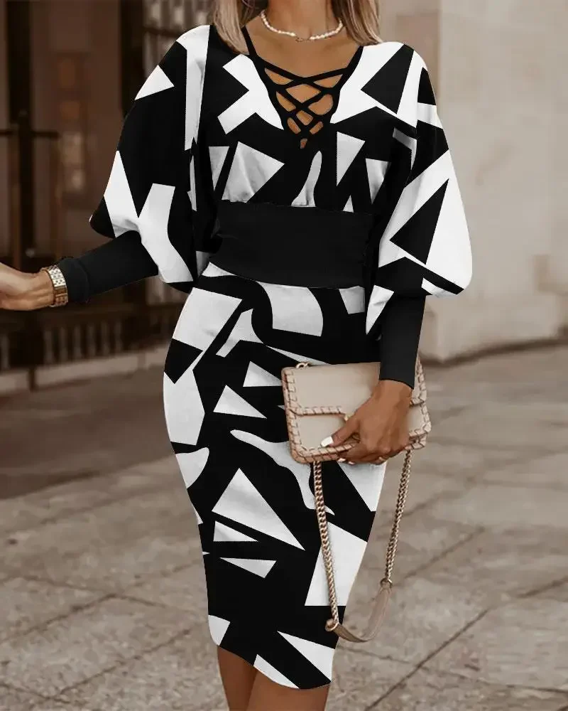 Damen-Kleid mit überkreuztem V-Ausschnitt und Print, figurbetontes Midikleid, elegantes Party- und Arbeitskleid – Detail 16