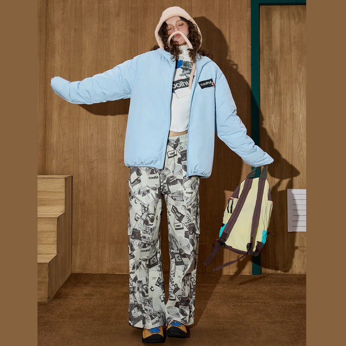 Coolhut 2025 الحد الأدنى مقنعين سترة منتفخة الشتاء 90% أسفل ملء معطف اليومي جميع الأغراض ملابس مريحة سحابة مثل الدفء