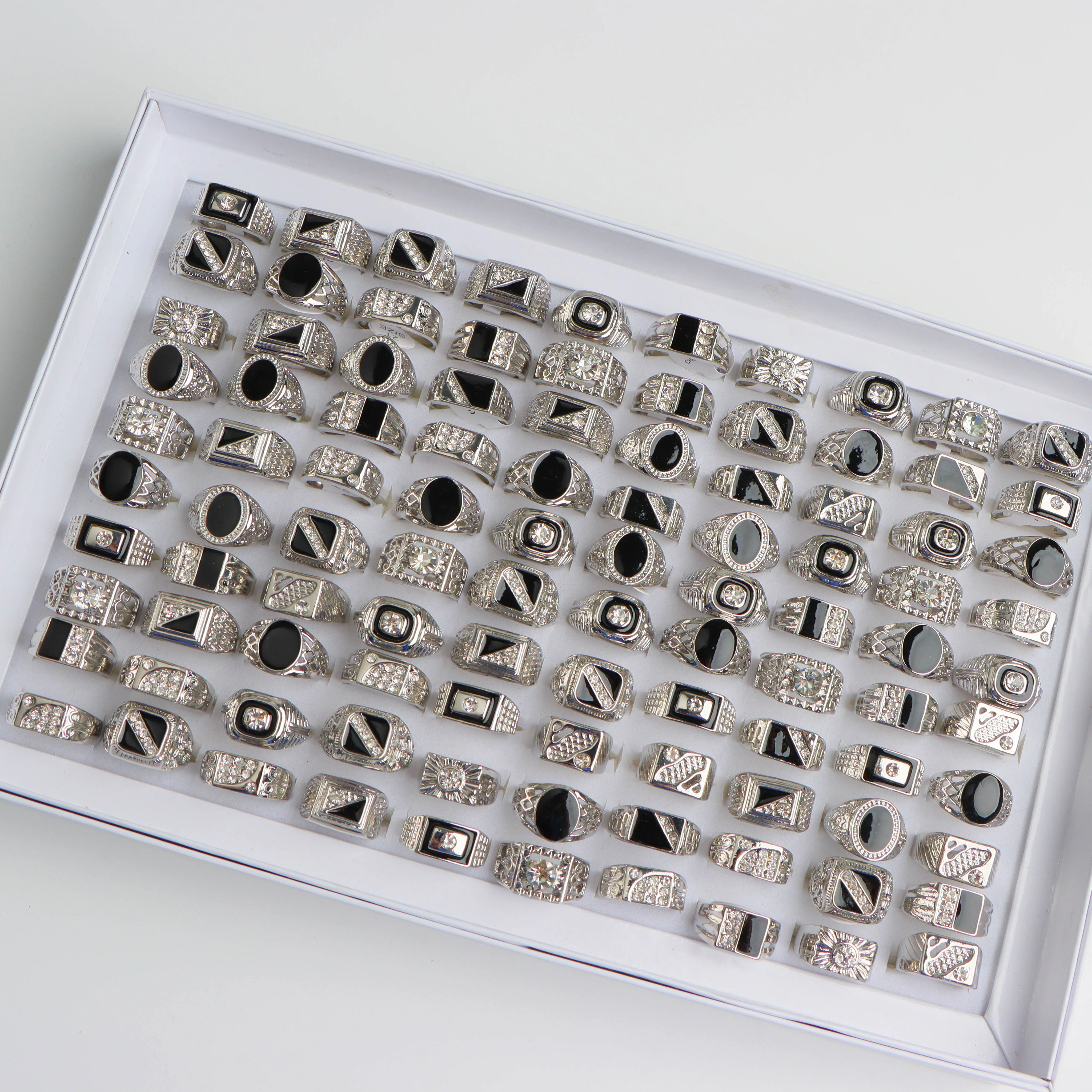 Zhang v Gui 20 Pieces Retro Punk Gothic Enamel Oil Drop Square Rings 8
