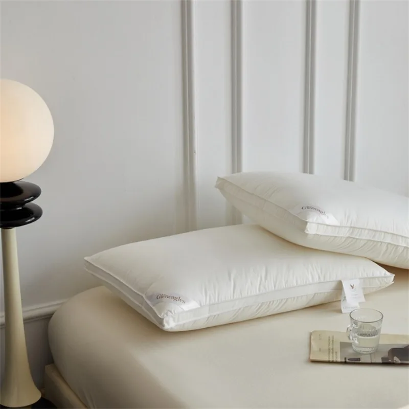 

5-star Hotel Quality Pillow Filling Down & Polyester Blend with Premium Pillowcase - Comfortable, Skin-friendly, Soft