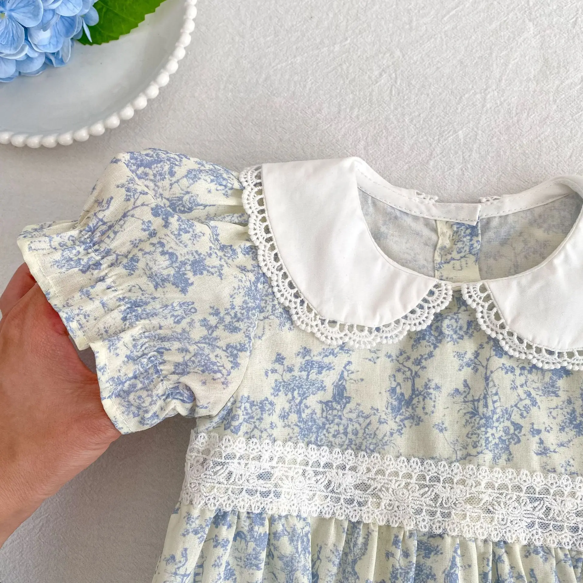 2026 Neuer Sommer-Baby-Krabbelanzug im Koreanischen Stil, Kurzärmeliger Jumpsuit für Mädchen mit Niedlichem Peter-Pan-Kragen – Detail 9