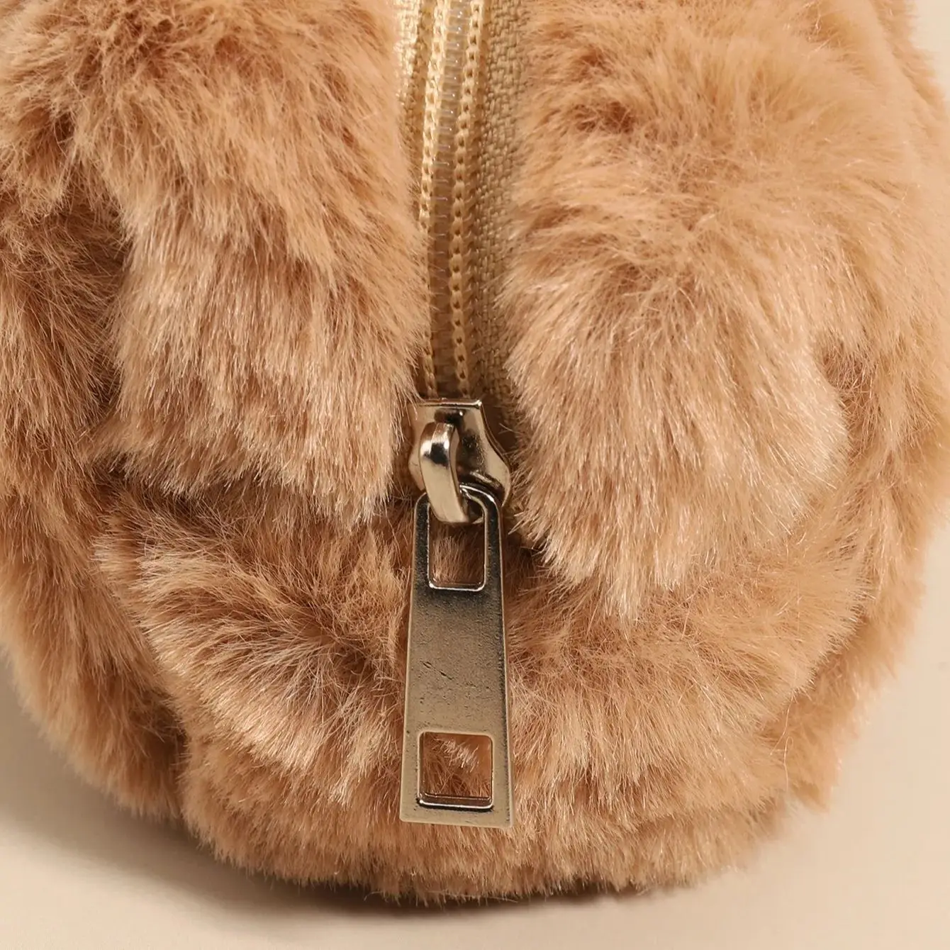 1PC Simple Solid Color Long Plush Cosmetic  Bag, Portable Daily Small Items Makeup  Lipstick Storage Organize Bag