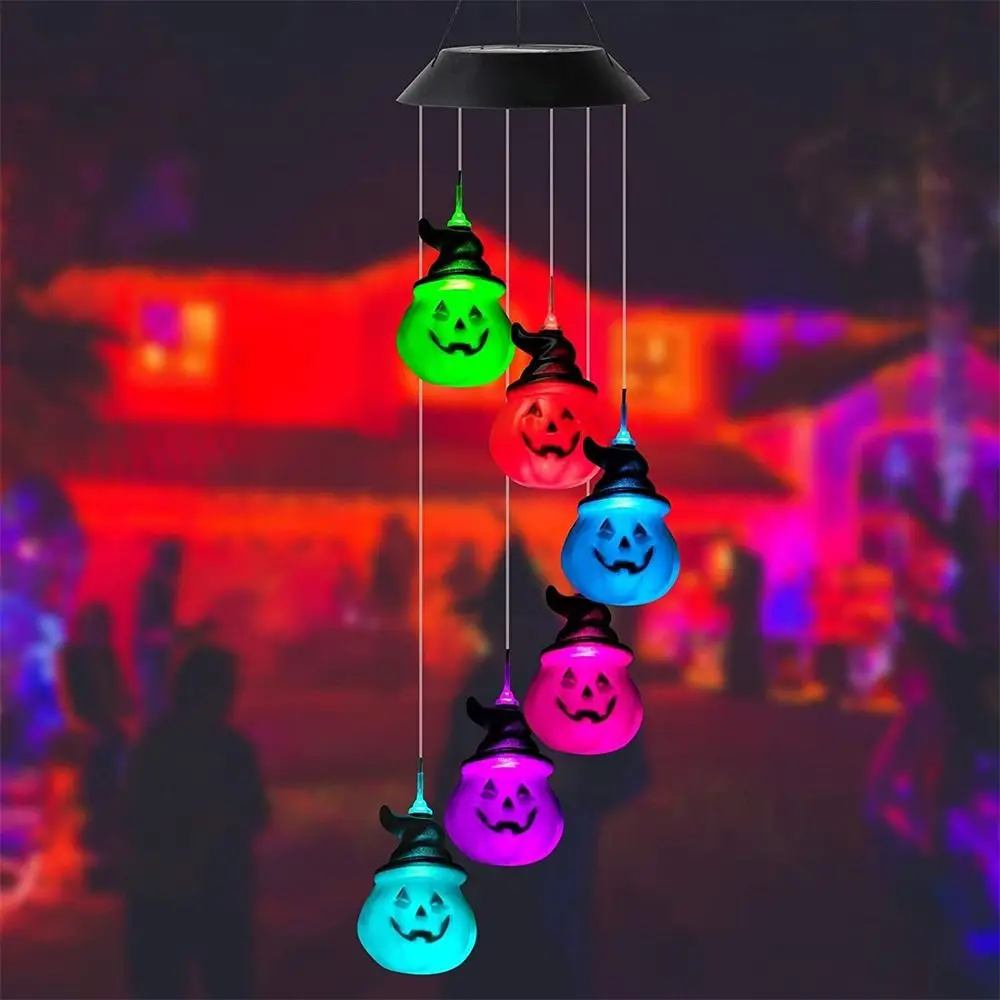 Hallowen Atmosphere Windchime Lights Waterproof Solar LED Light Pendant Skull and Pumpkin Decoration Lamp for Garden Courtyard