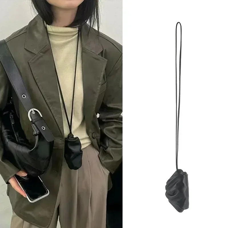 2025 Early Spring  Ins Soft Waxy MiniSheepskin Gentle Advanced Feeling Wrinkled Cloud Neck Croissant Horn Change Bag