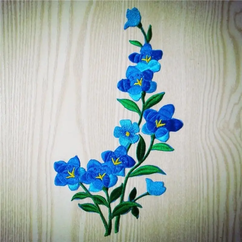 1/2pcs Nice Blue Flower Patch Embroidered Iron on Patches for Clothing Sticker Garment Appliques DIY