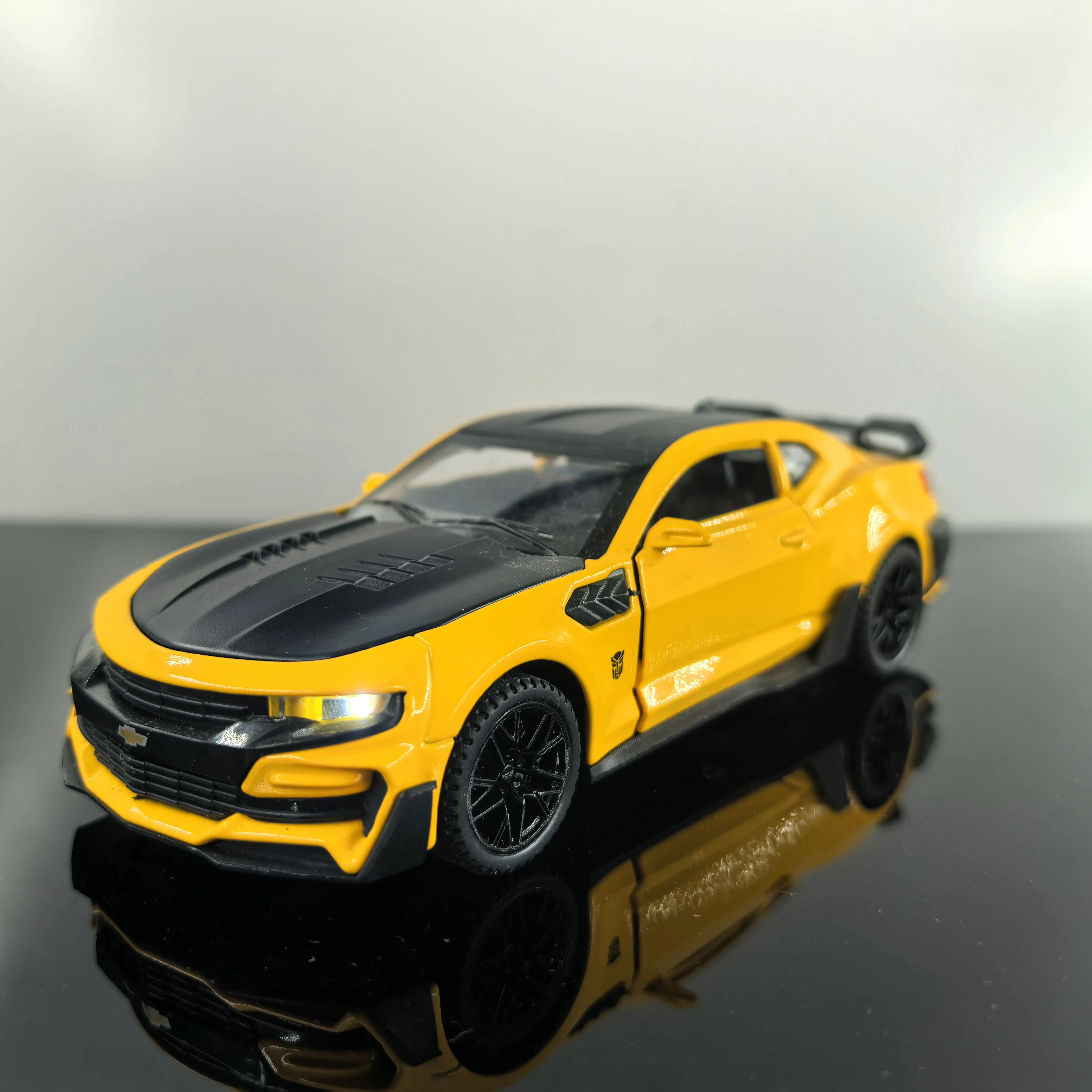 1:32 Legering Diecast Auto Model Chevrolet Camaro Trek Geluid Licht Kinderen Speelgoed Auto Collectie Voor Kinderen Geschenken