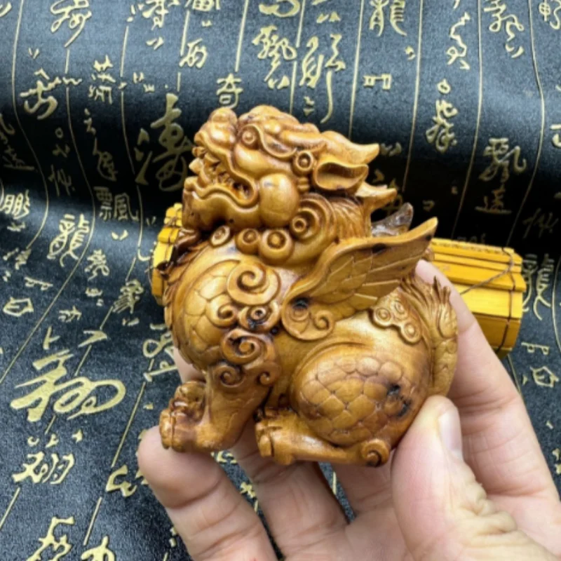 Lightning-Struck Jujube Wood Longhu Mountain Qilin Statue - Mini Divine Beast Handle Piece, Wealth Attracting & Protection Craft