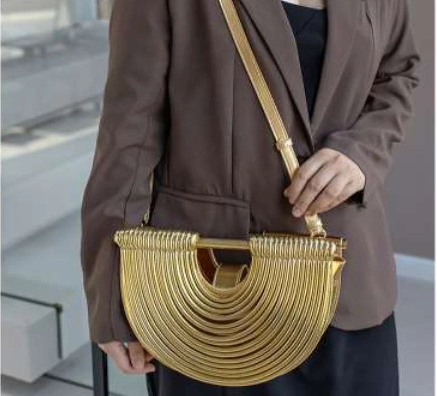 sac-bandouliere-classique-vintage-pour-femme-sac-fourre-tout-elegant-en-cuir-best-seller-se-transforme-en-sac-a-langer-pratique-et-elegant