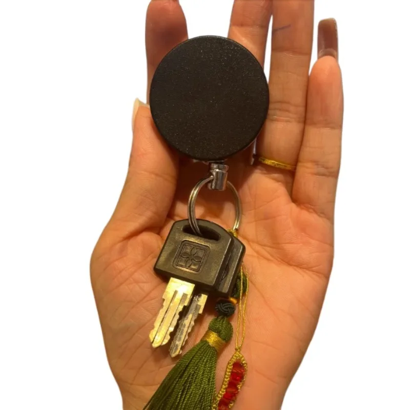 

Outdoor Anti Loss Retractable Badge Reel 4cm Semi Metal Reel for Work Pass ID Card Keychain