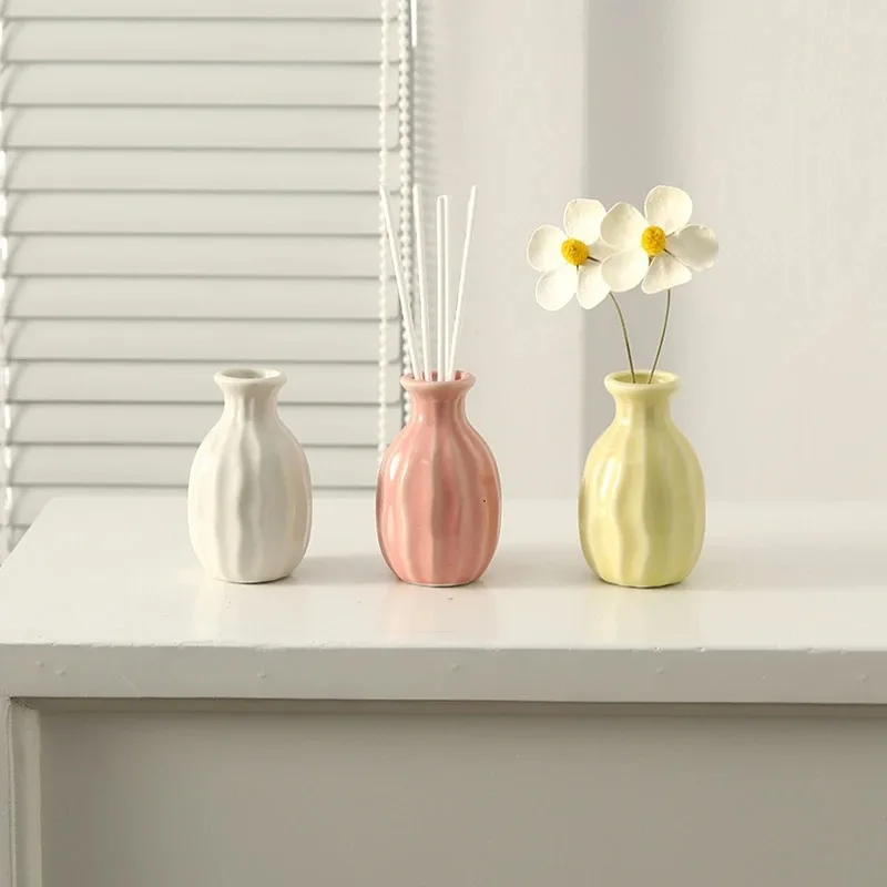 Mini Ceramic Flower Vase Aesthetic Hydroponic Plant Vases Flower Arrangement Pot Room Decor Nordic Home Desktop Ornament Florero