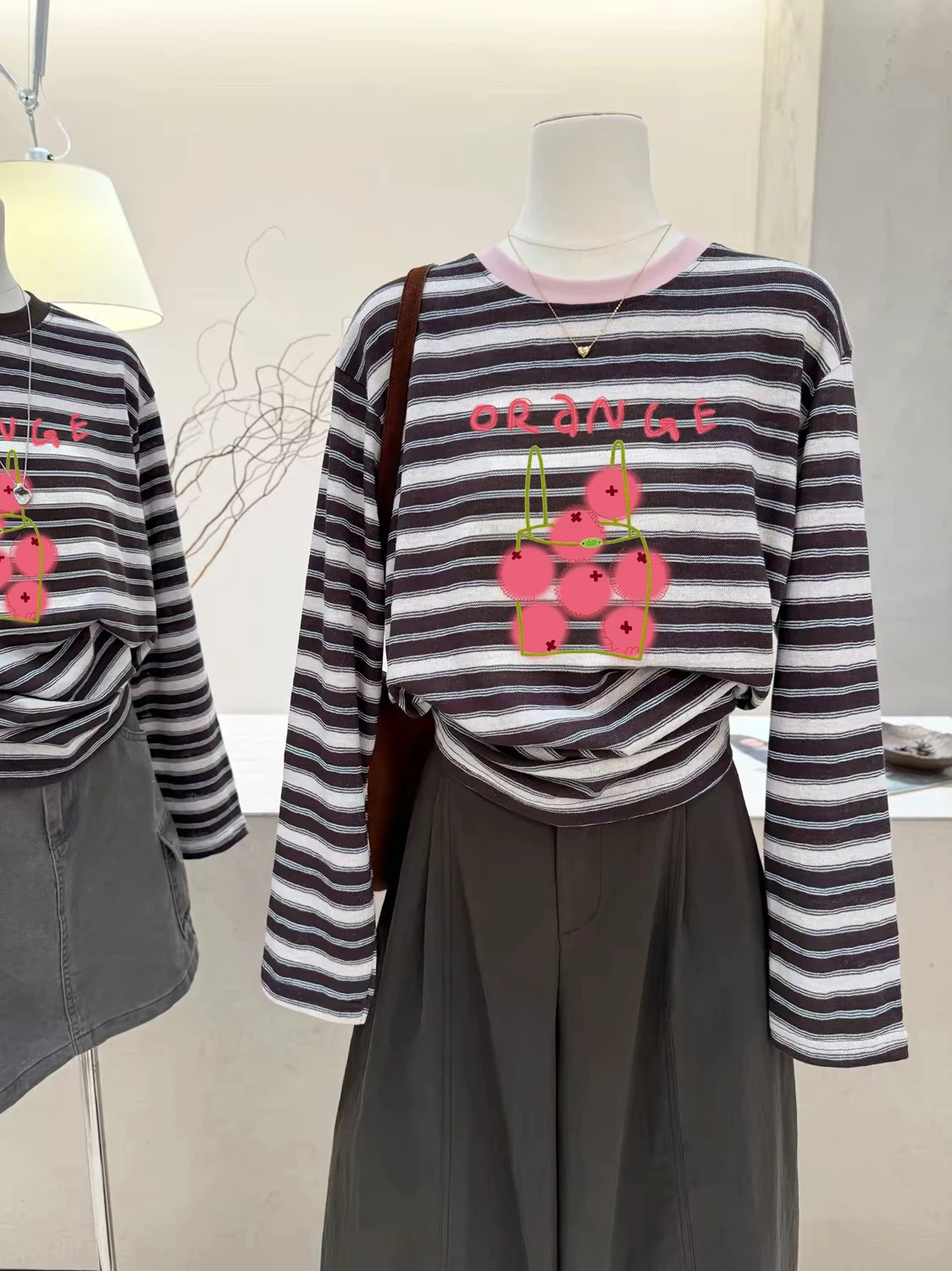 Retro Striped Print Long Sleeve T-Shirt Women's Loose Fit round Neck Slimming Versatile Anti-Aging Cover up Top Korean Style