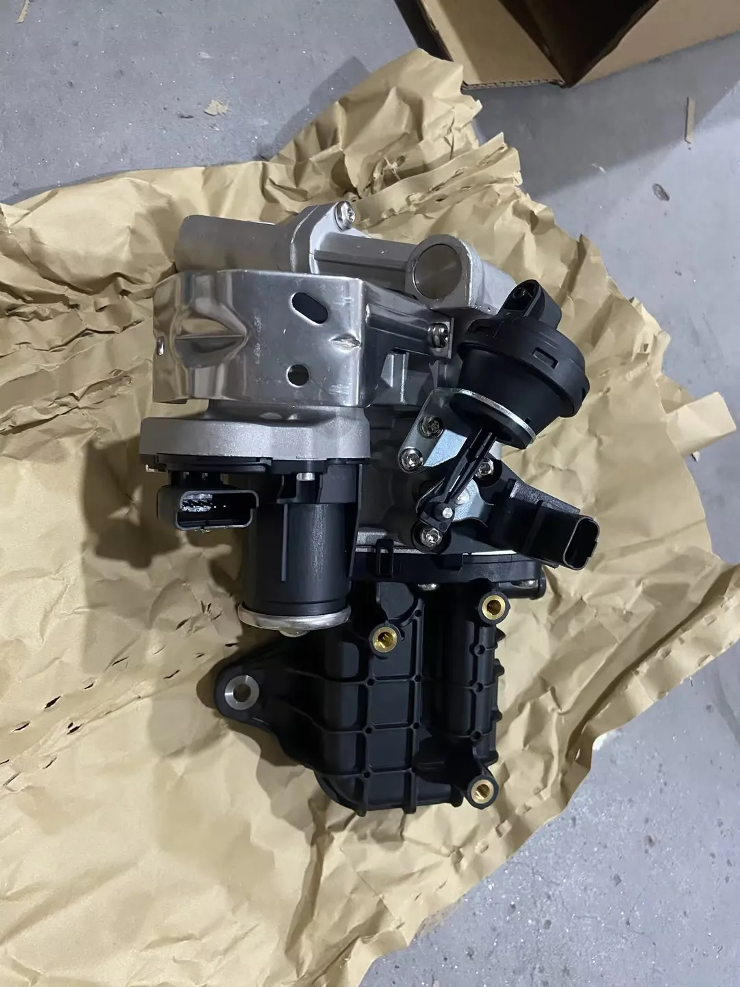 Auto Parts 9807593080 Exhaust Gas Recirculation Valve EGR Valve Peu geot Citroen High Quality Neutral New