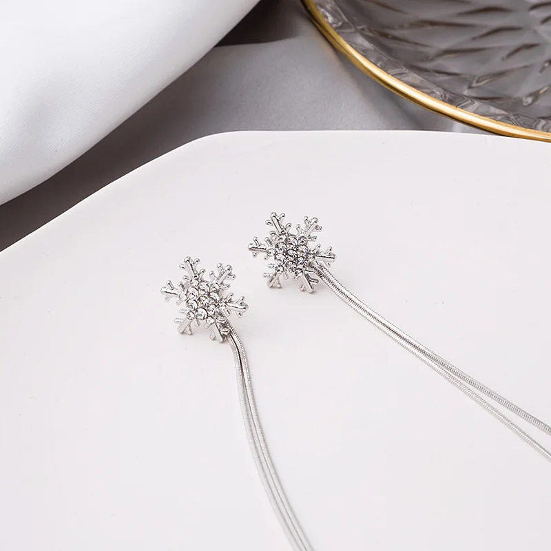 Elegant Long Tassel Earrings with Rhinestone Snowflakes, Wedding Party Christmas Gift for Women, Dangle Ear Studs Jewelry
