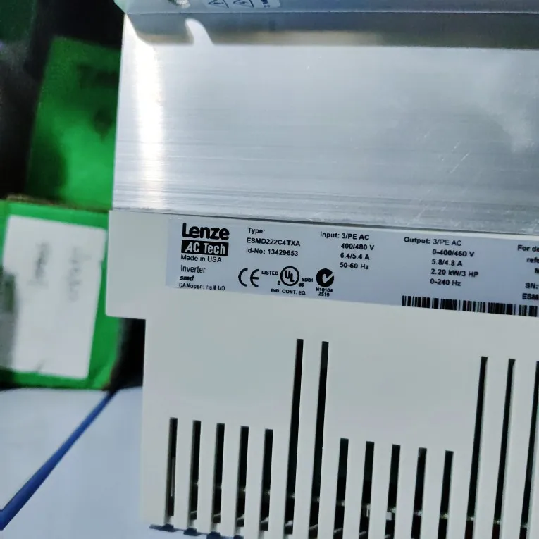 Lenze ESMD222C4TXA 2.2KW 400V