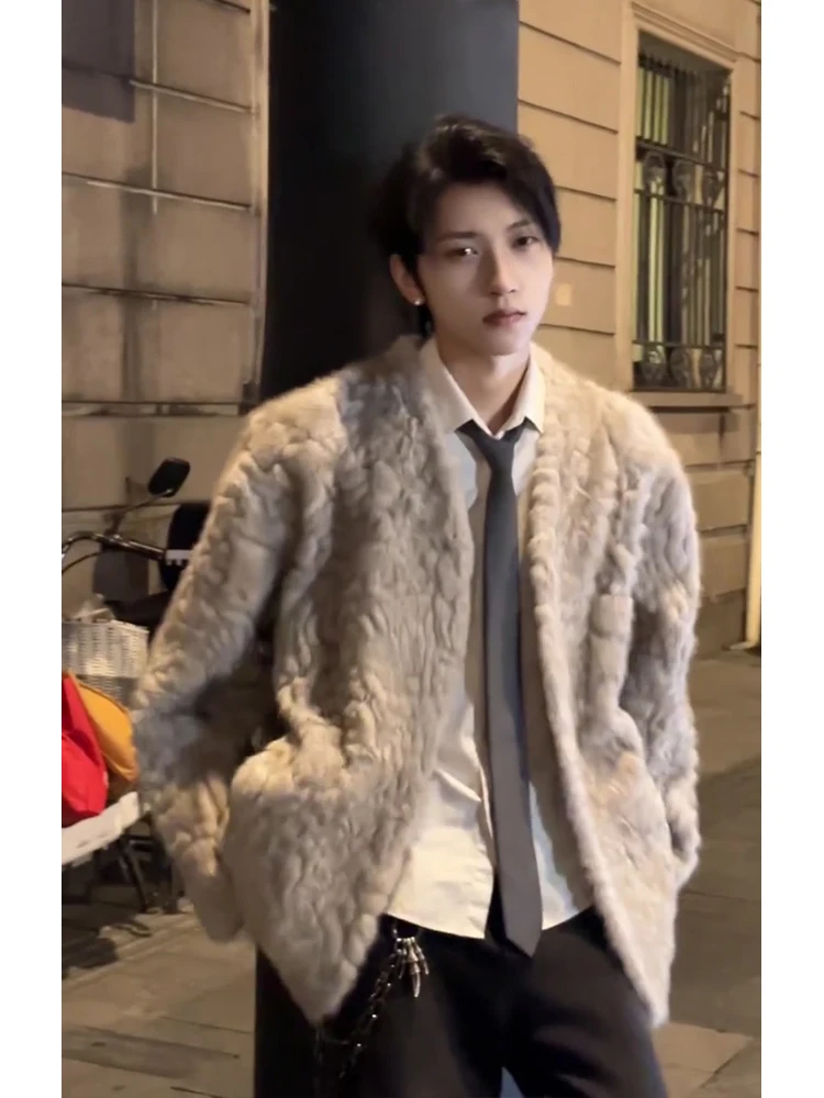 معطف شتوي للرجال بياقة على شكل V مبطن بالفرو من الفرو الصناعي سميك مبطن بالقطن سترة معزولة دافئة ملابس خارجية أنيقة سترات أنيقة