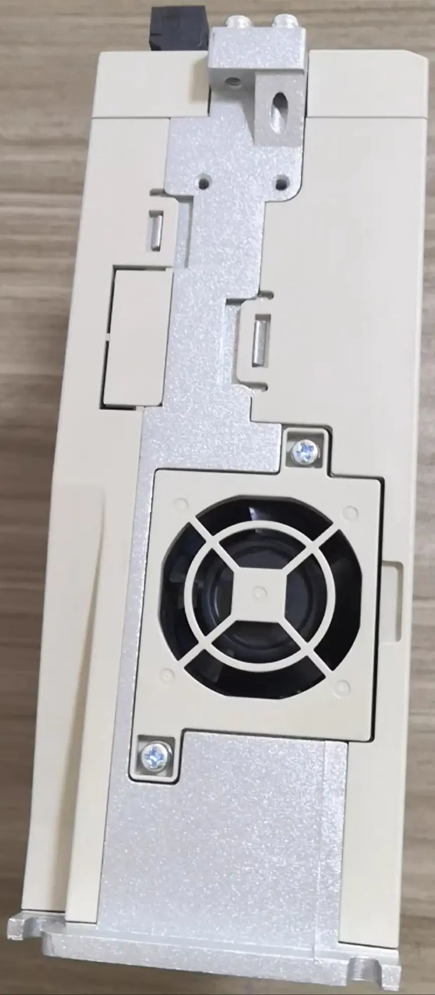 

SGD7S-5R5A30A002 Brand New Servo Drive，Fast shipping SGD7S 5R5A30A002