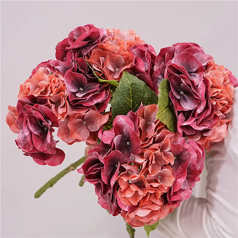 Wabi Stillwind fühlt sich Hortensienstrauß an, Blumensimulationsblume, Esstischdekoration, Blumendekoration, Hochzeit, Landschaftsbau