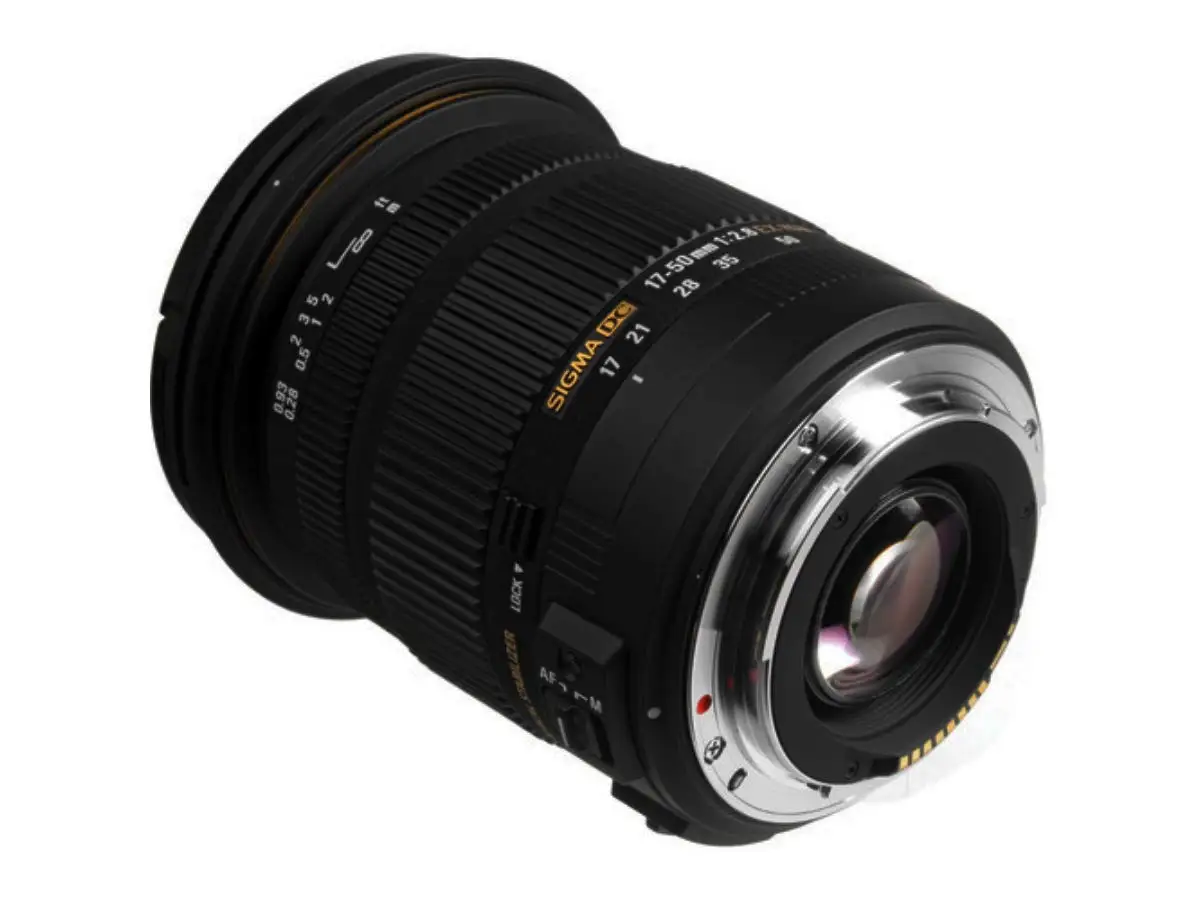 Sigma 17-50mm f/2.8 EX DC OS HSM FLD Large Aperture Standard Zoom Lens for Nikon Digital DSLR Camera