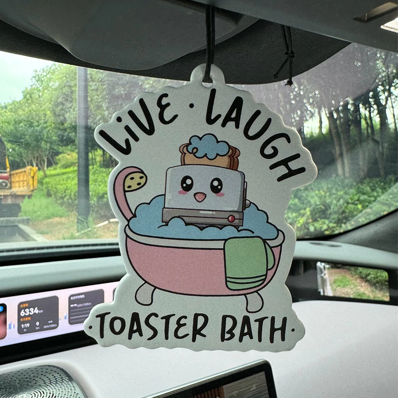 حمام ميراكي لايف اضحك محمصة. الصحة العقلية، خبز لطيف، تحفيزية، هيلتون (عطر الفندق) معطر هواء للسيارة |     قلادة مرآة الرؤية الخلفية ومشبك تنفيس ثنائي الغرض |     أقراص الروائح المواد الطبيعية |     عطر يدوم طويلاً لمدة 90 يومًا |