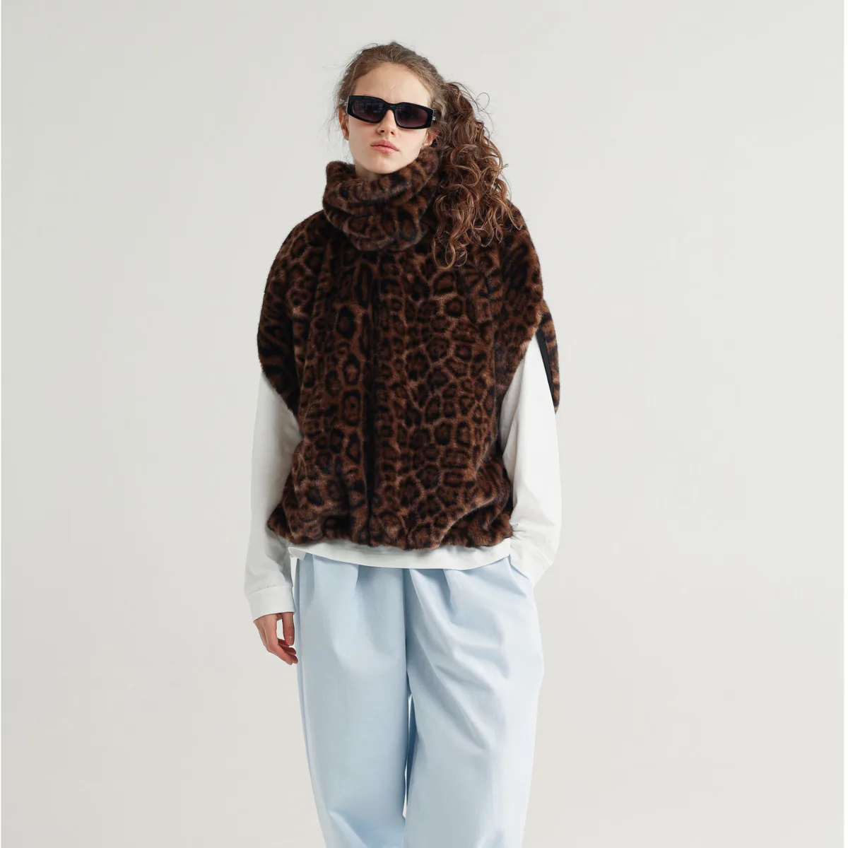 IG Women Fur Leopard Print Sleeveless Vest, Turtleneck High Collar Loose Fit, Casual Winter Warm Short Outerwear For Ladies