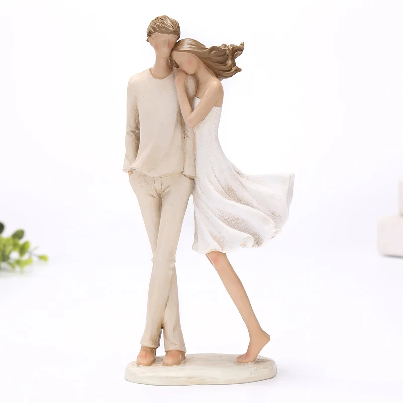 Abstract Vacation Couple Figurine Romantic Honeymoon Lovers Miniature Boyfriend Gift for Girlfriend Bedroom Ornament Handcraft