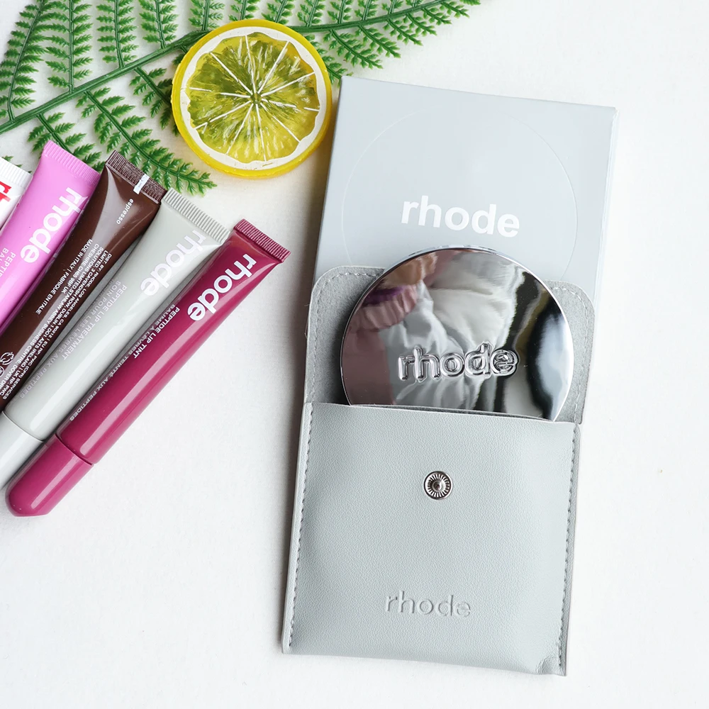 Thumbnail 3 - #16 Trending Cosmetic Sets Right Now