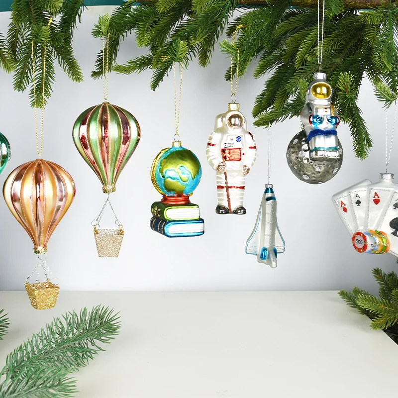 Christmas decorations Creative glass painted hanging ornaments Astronaut hot air balloon globe small hanging ornaments Christmas