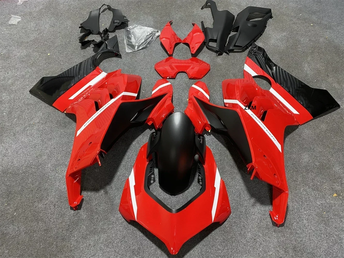 

For Panigale v4 v4s fairing kit 2018 2019 2020 2021 2022 high quality ABS injection body kit red