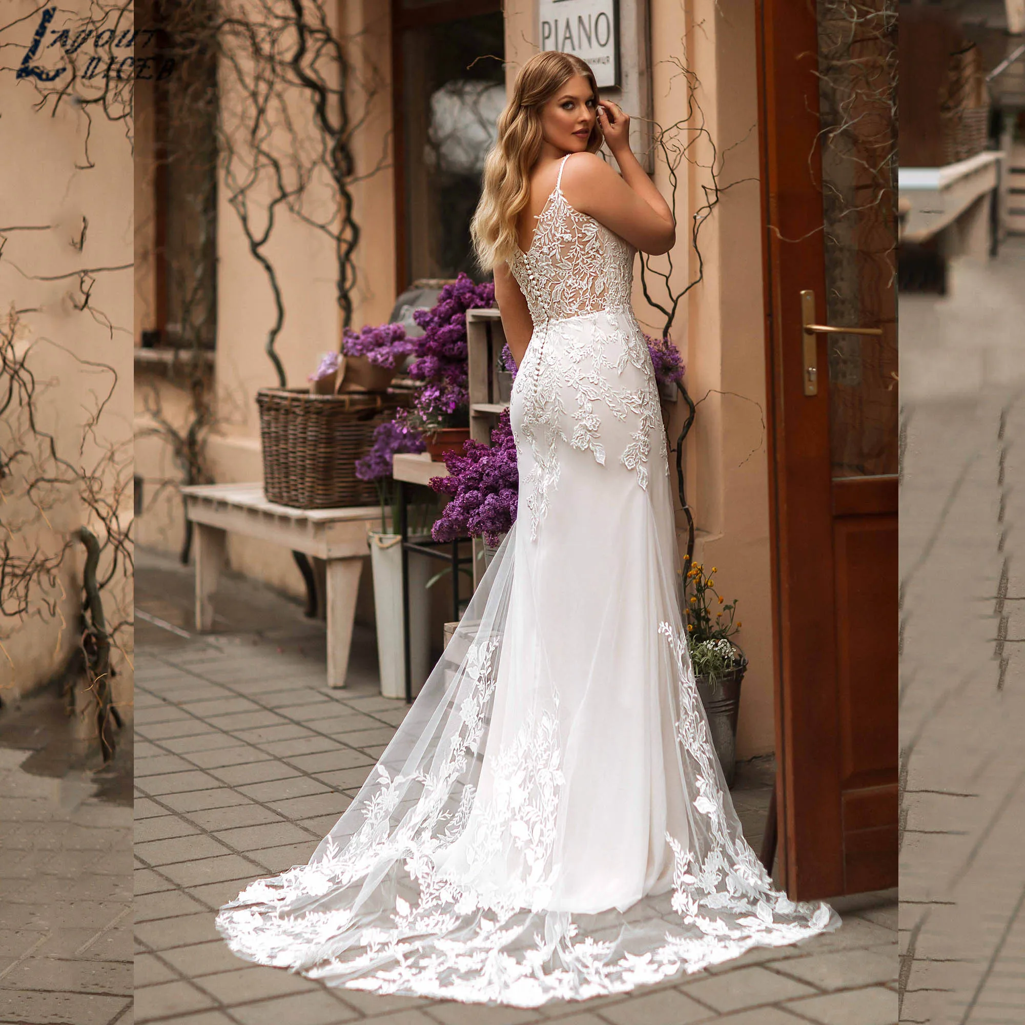 Mermaid Appliques Bridal Dress V-neck Spaghetti Straps Romantic vestidos de noiva A-line Tulle Backless Wedding Gowns Customized