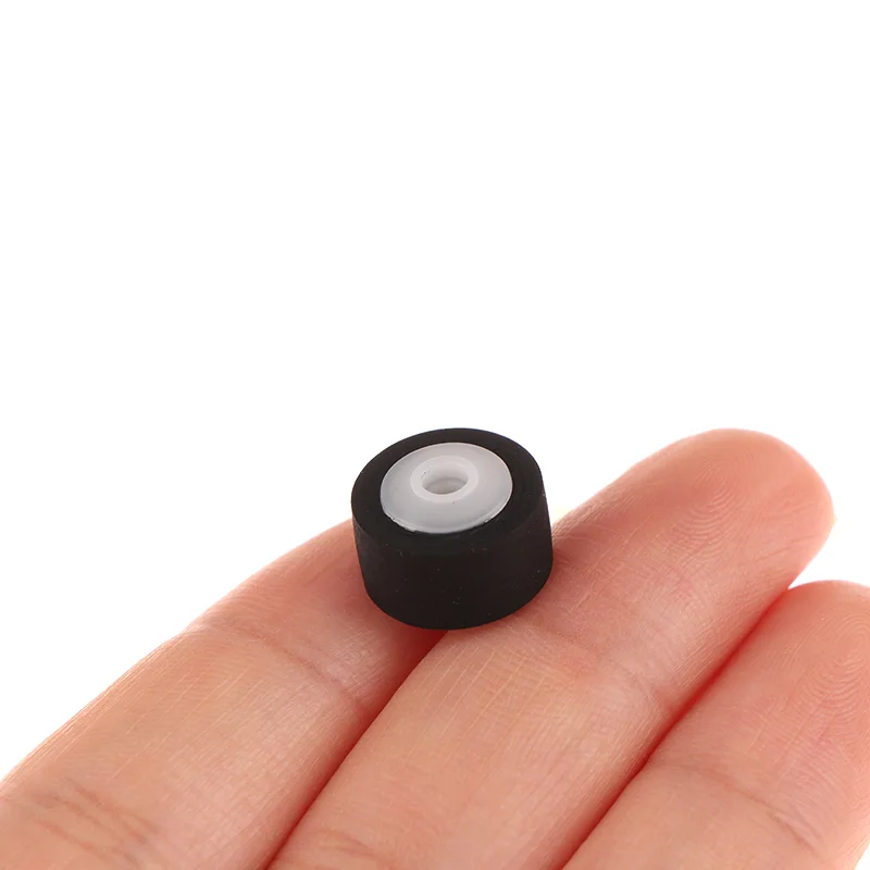 2Pcs 13x8.3x6.5x2MM Car Press Belt Cartridge Audio Radio Tape Recorder Movement Rubber Pinch Roller Stereo Cassette Deck Wheel