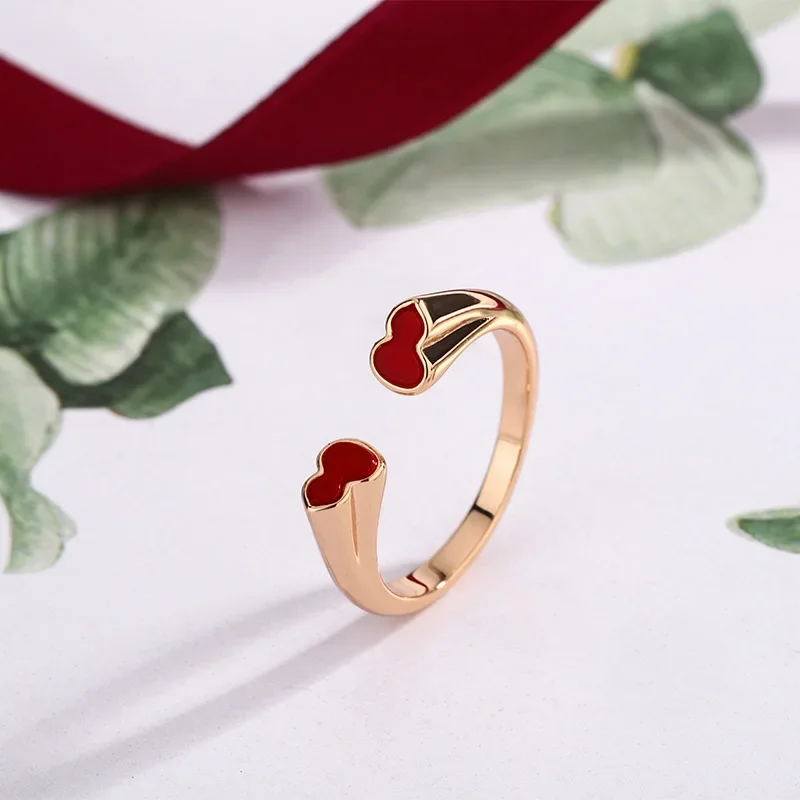 

Hypoallergenic 18K Gold Plated Double Gourd Design Cubic Zirconia Ring - 925 Sterling Silver Base