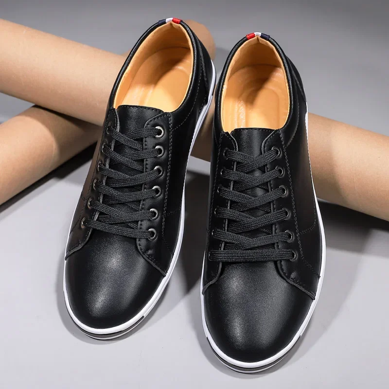 

Повседневная обувь. 2025: мужская повседневная обувь больших размеров. Модная дышащая кожаная обувь. Мужская обувь на шнуровке.