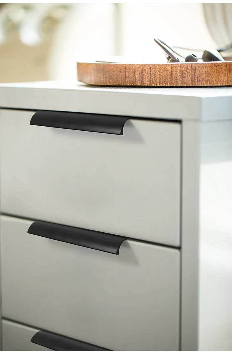 

97 pieces of black hidden handles to United States