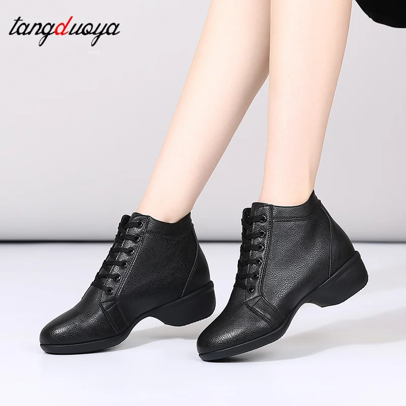 

High Top Square Dance Shoes Girls Cheer Dance Sneakers Woman Lightweight Leather Cheerleading Training Shoes Boots