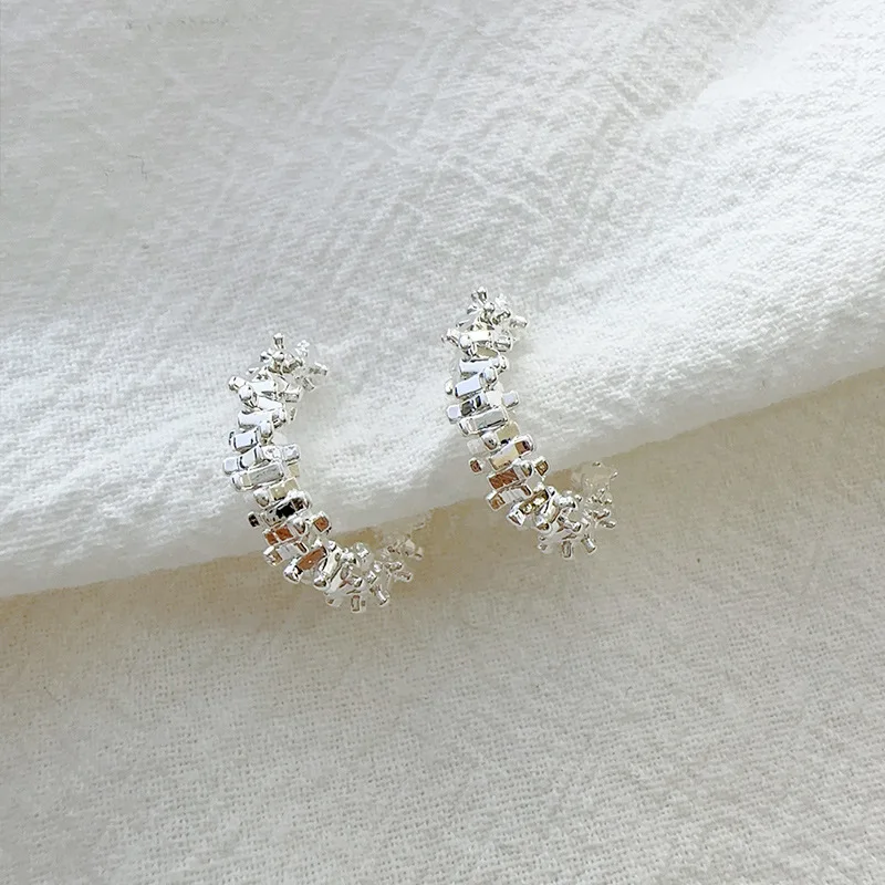 Fashion Circle Earrings New Style Versatile Style Mosquito Incense Plate Ear Clip Ear Hole Free Jewelry Wholesale