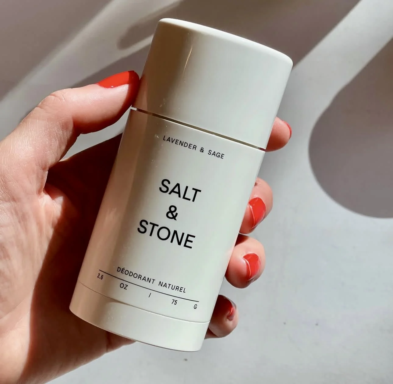 salt-stoneブランド-デオドラント-ブラックローズ-ウード-ネロリ-バジル-体臭除去-フレグランス-バームスティック-ユニセックス-天然植物デオドラント