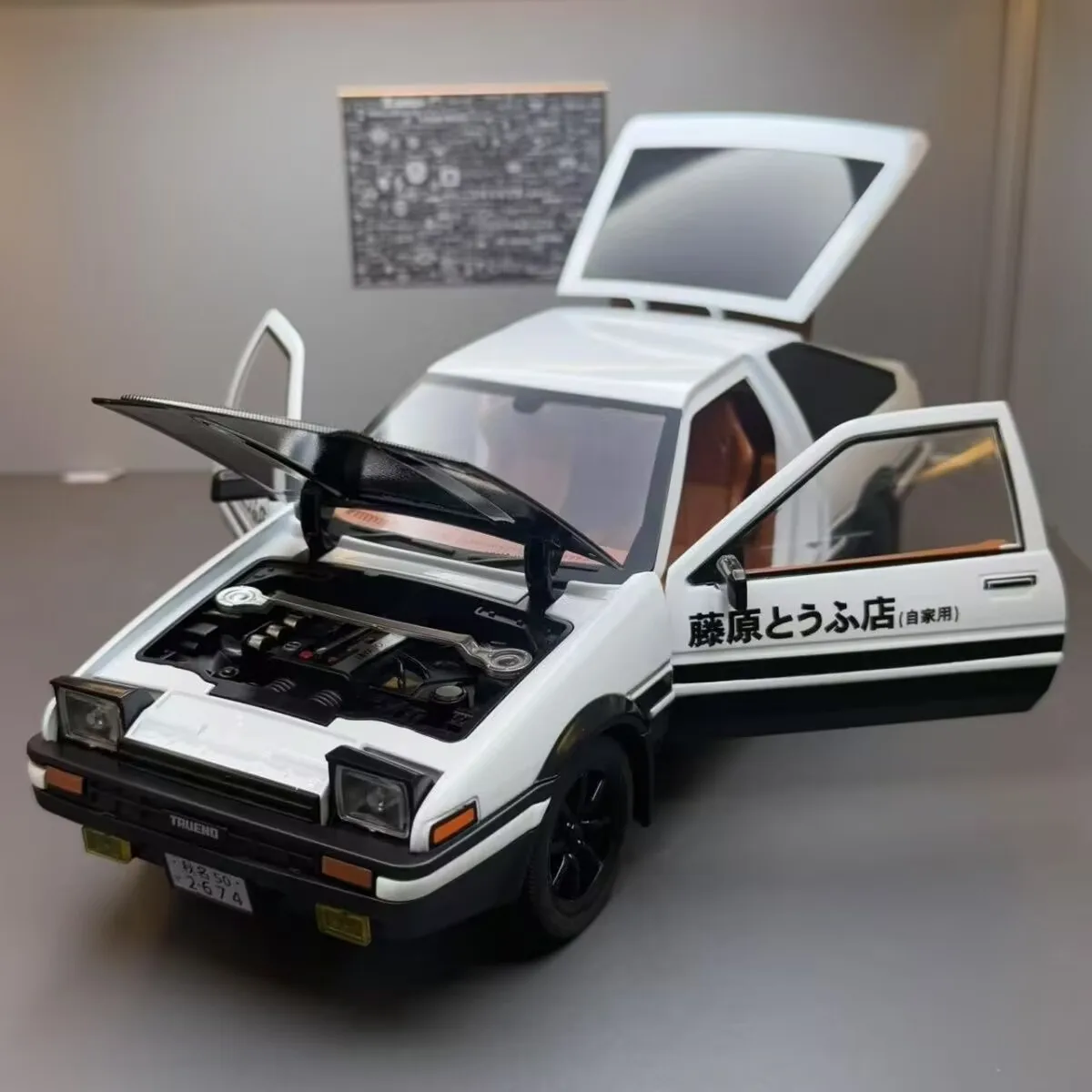 1:18 Movie Car INITIAL D AE86 Alloy Sports Car Model Diecasts Metal Classic Racing Car Vehicles Model Sound Light Kids Toys Gift