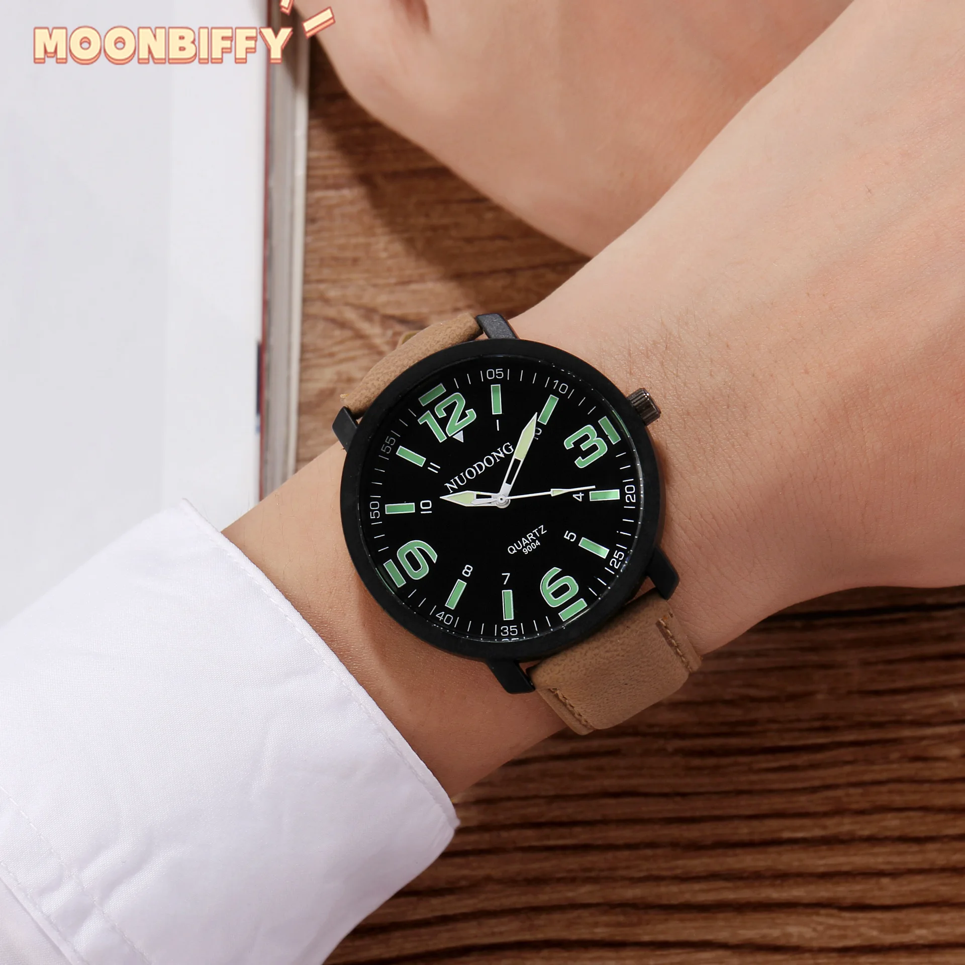 Watch Men Brand Luxury Fashion Sports Watches Luminous Male Clock Quartz Watch Hour Montre Watch for Women Relogio Masculino