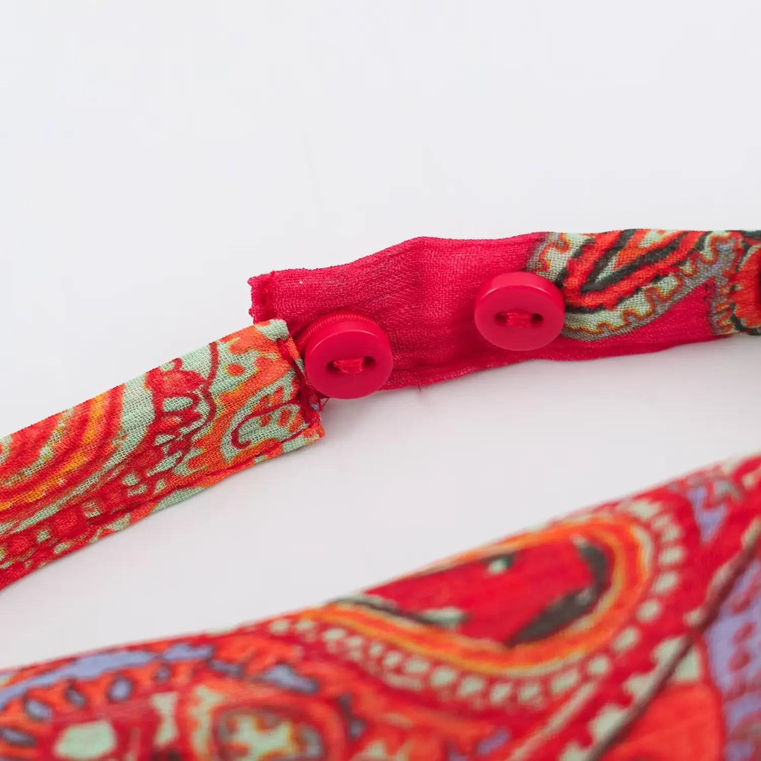TFMLN Damenrock Zweiteiler-Set, Neckholder-Top mit Rüschen, Hochtaillierter Midirock mit Gürtel, Sommeranzug mit Paisley-Print – Detail 7