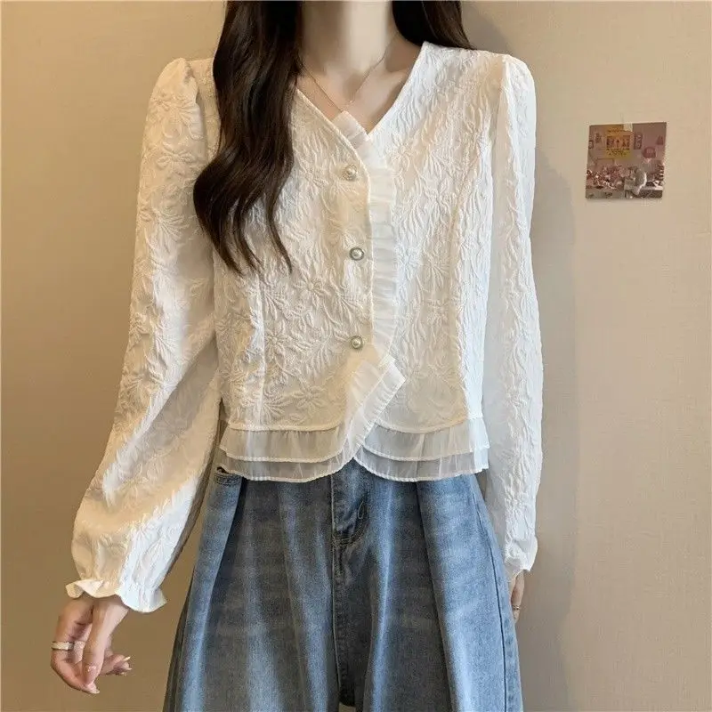 Xiaoxiangfeng White V-neck Patchwork Shirt for Women New Design Niche Temperament Unique and Unique Blouses Shirts